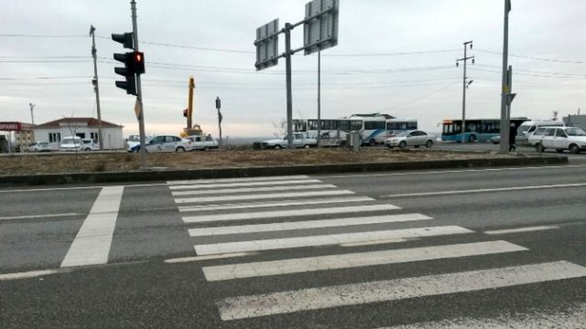 Yaya Geçidinden Yaya Geçemiyor