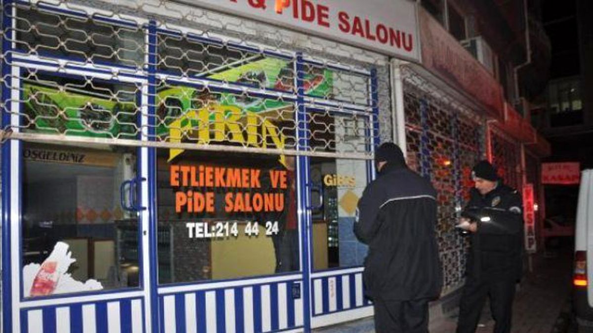 Şanssız Müşteri, Yemek Yediği Pide Salonunda 40 Dakika Mahsur Kaldı