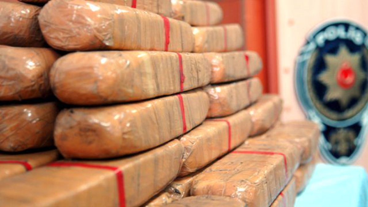 Yol Kontrolü Yapan Ekipler 201 Kilo Eroin Ele Geçirdi