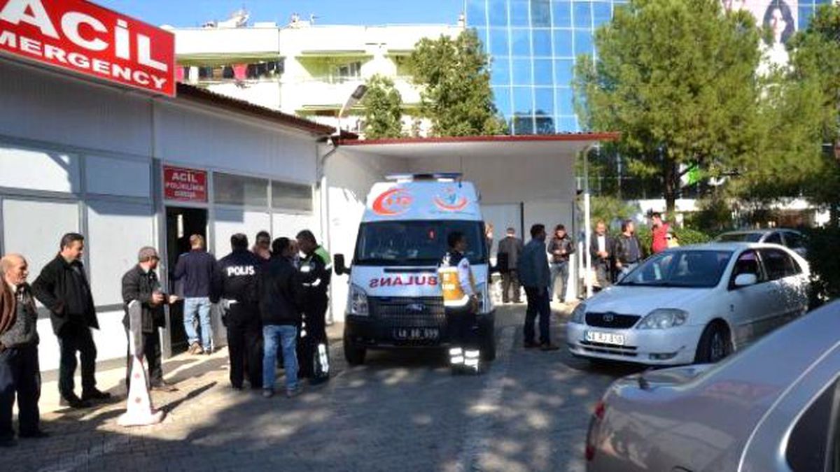 18 Yıllık Polis Memuru Evinde Yaralı Bulundu