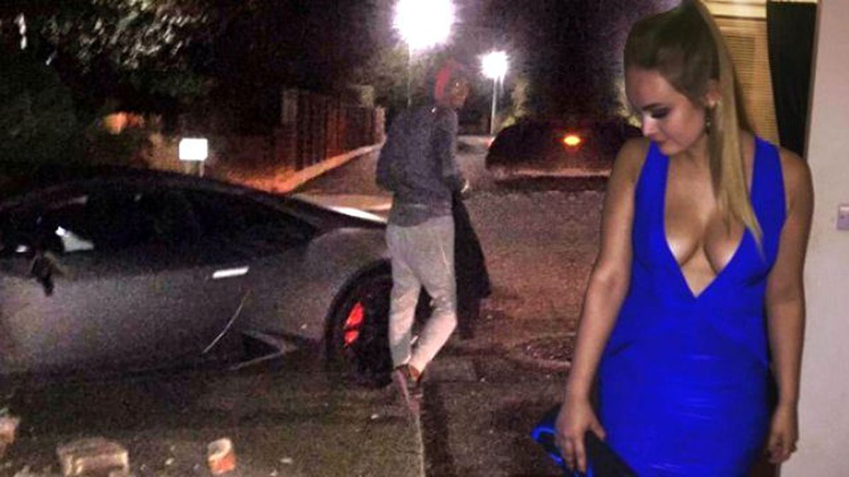 200 Bin Poundluk Aracıyla Duvara Tosladı, Ev Sahibi Kadın Buna Sevindi