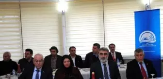 AK Parti Heyeti Brifing Aldı