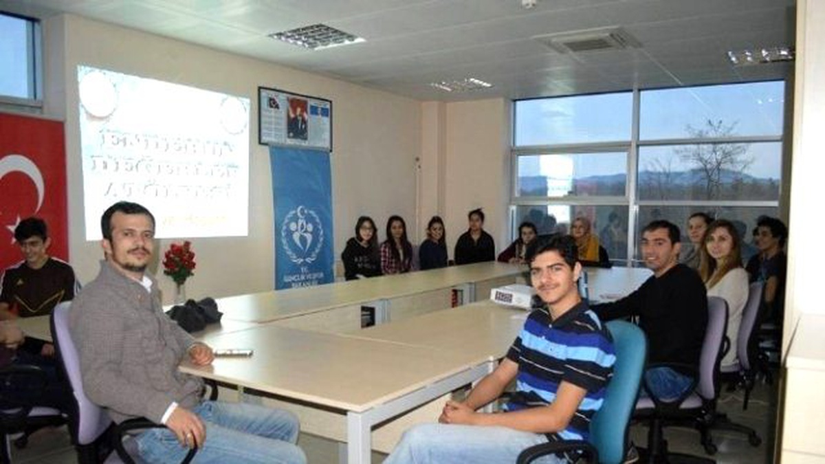 Bartın\'da Gençlik Merkezleri Akademisi Faaliyete Geçti