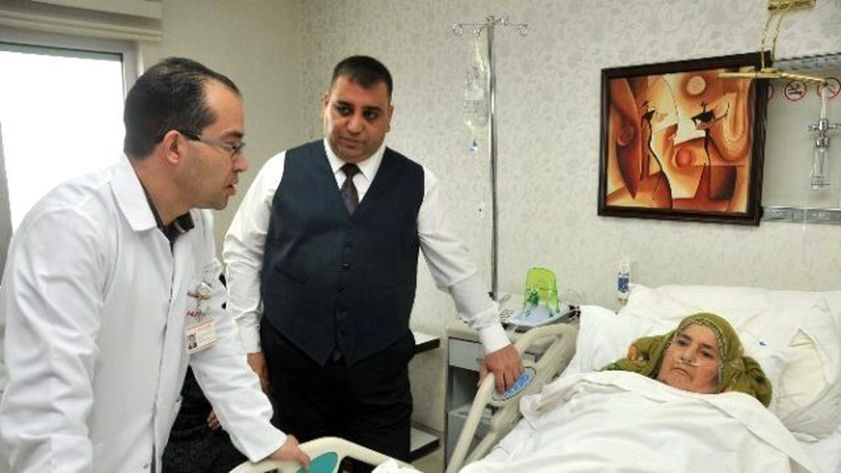 Başkan Can Annesinin Başucundan Ayrılmıyor