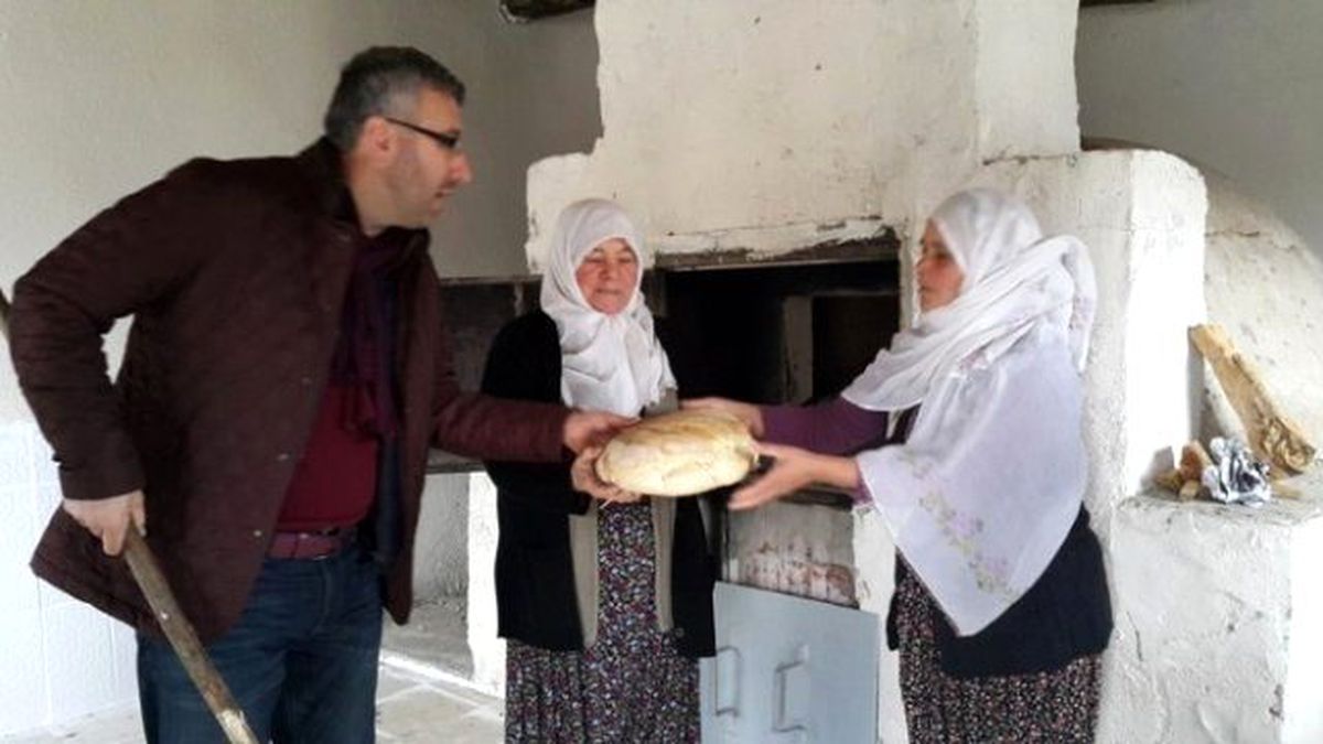Başkan Güler Fırın Başında