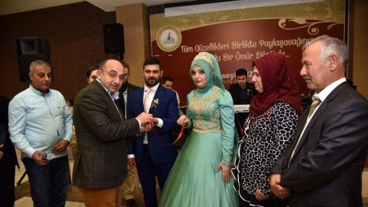 Başkan Üzülmez Cemiyetlere Katıldı