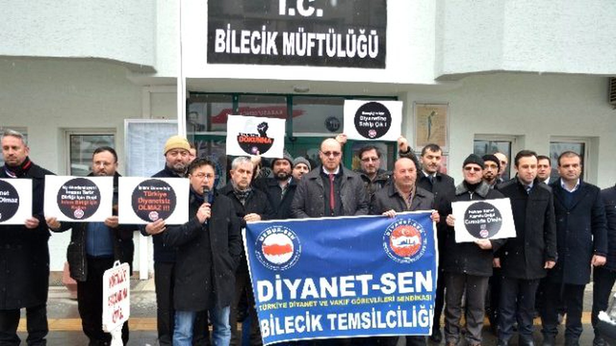 Bilecik\'te "Diyanetime Dokunma- Diyanetine Sahip Çık" Eylemi