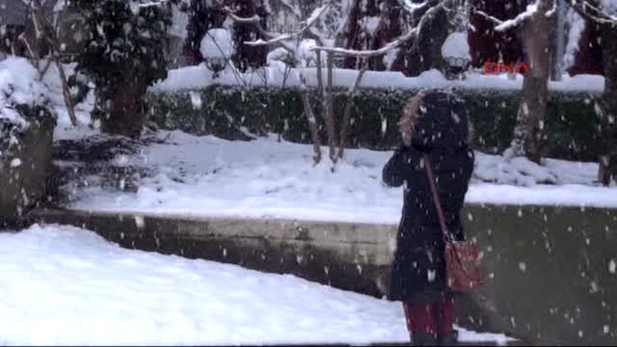 Bursa\'da Kar ve Tipi Yaşamı Olumsuz Yönde Etkiledi