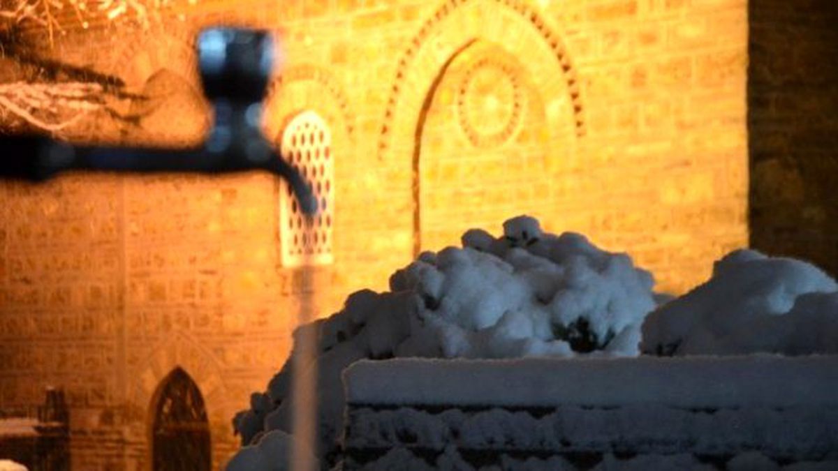 Bursa\'da Kar Yağışı Kartpostallık Görüntüler Oluşturdu