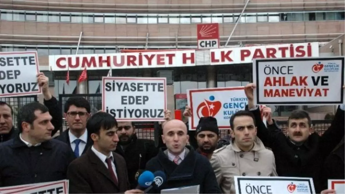 CHP Genel Merkezi Önünde Protesto
