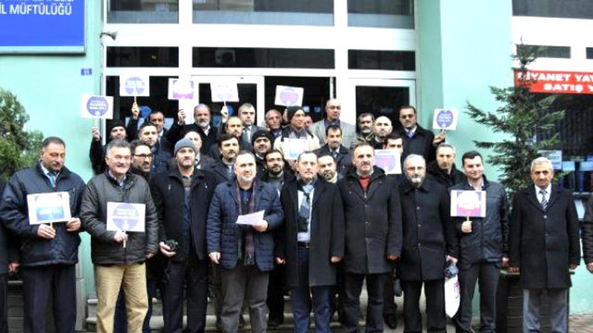 Diyanete İşleri Başkanlığı\'na Destek İçin Toplandılar