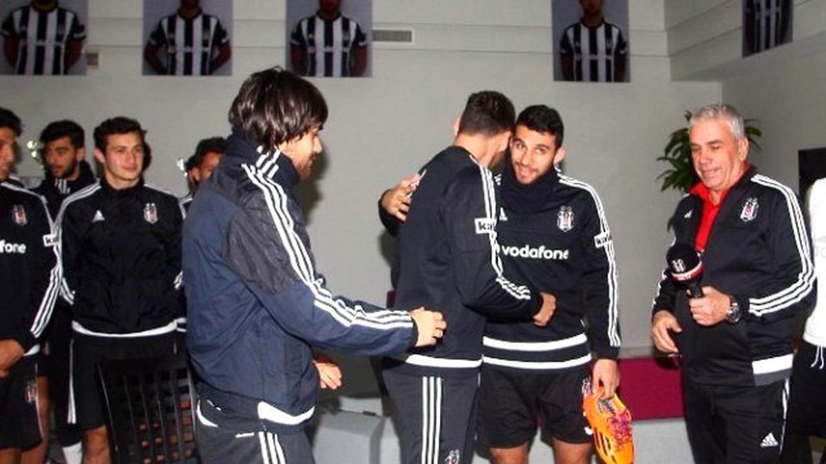 Dusko Tosic\'in Doğum Günü Kutlandı