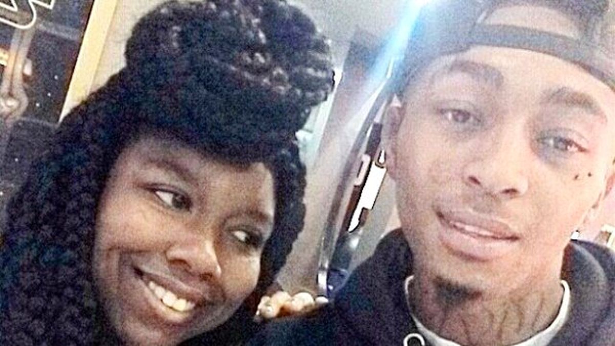 Genç Kadın, Sevgilisini Öldürdüğünü Facebook'tan Duyurdu, Sonra Tutuklandı!