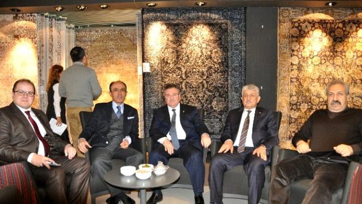 Halıcılar Avrupa\'da Türk Rüzgarı Estiriyor