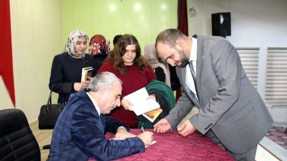 Horasan\'da "Horasan Okuyor Yazarlar Geliyor" Projesi