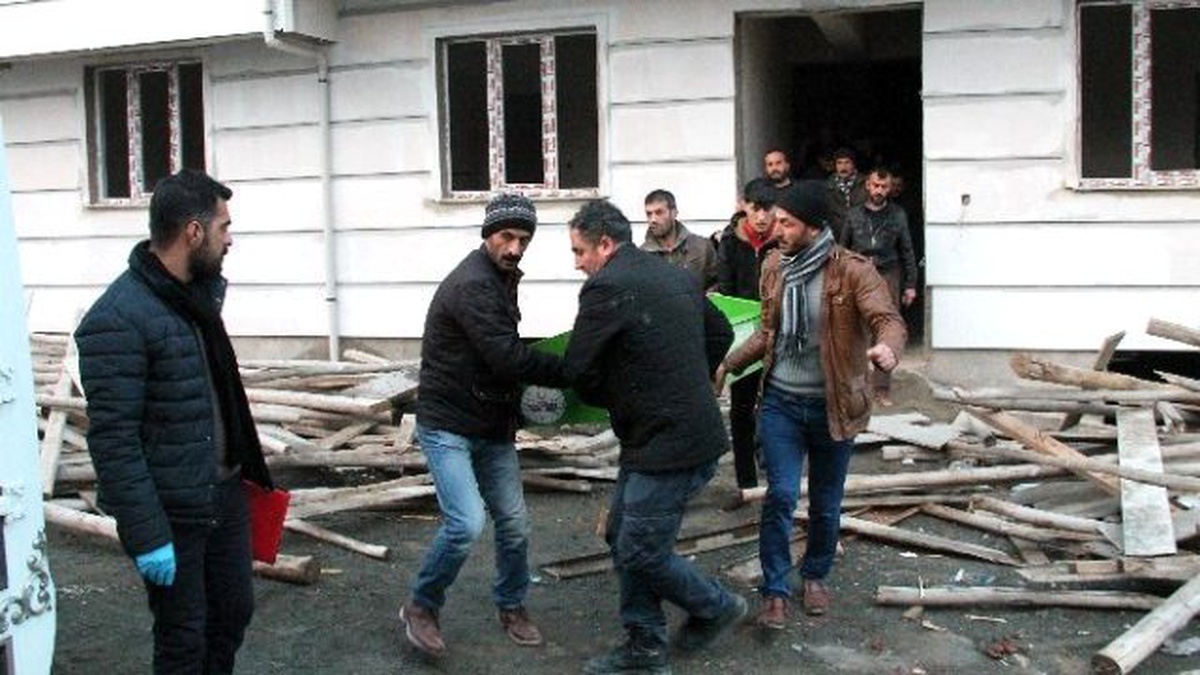 Isınmak İçin Kutuda Yaktığı Kömür Ölümüne Neden Oldu