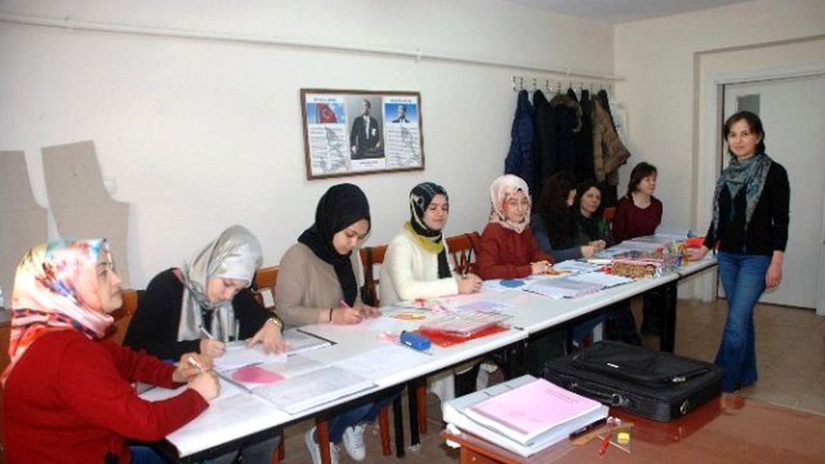 İzmit\'in Modacıları Burada Yetişiyor
