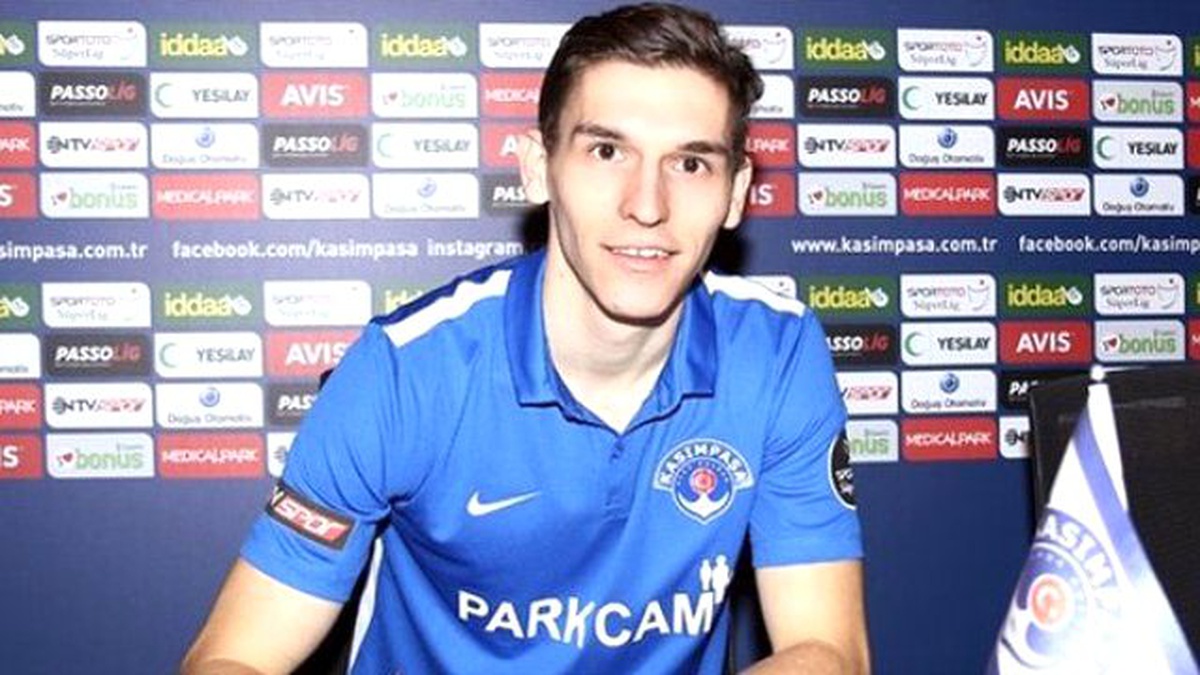 Kasımpaşa Pavelka ile 2.5 Yıllık Sözleşme İmzaladı