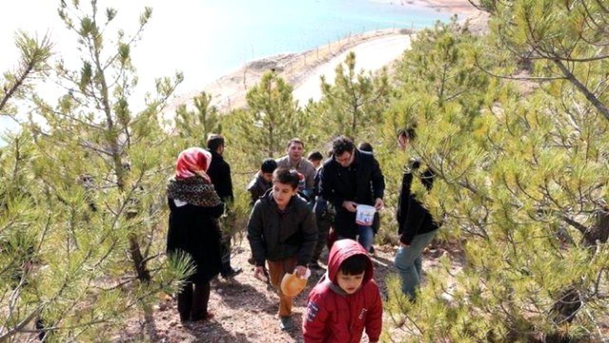 Konya\'da Baraj Gölünde ve Doğada Yemleme Etkinliği