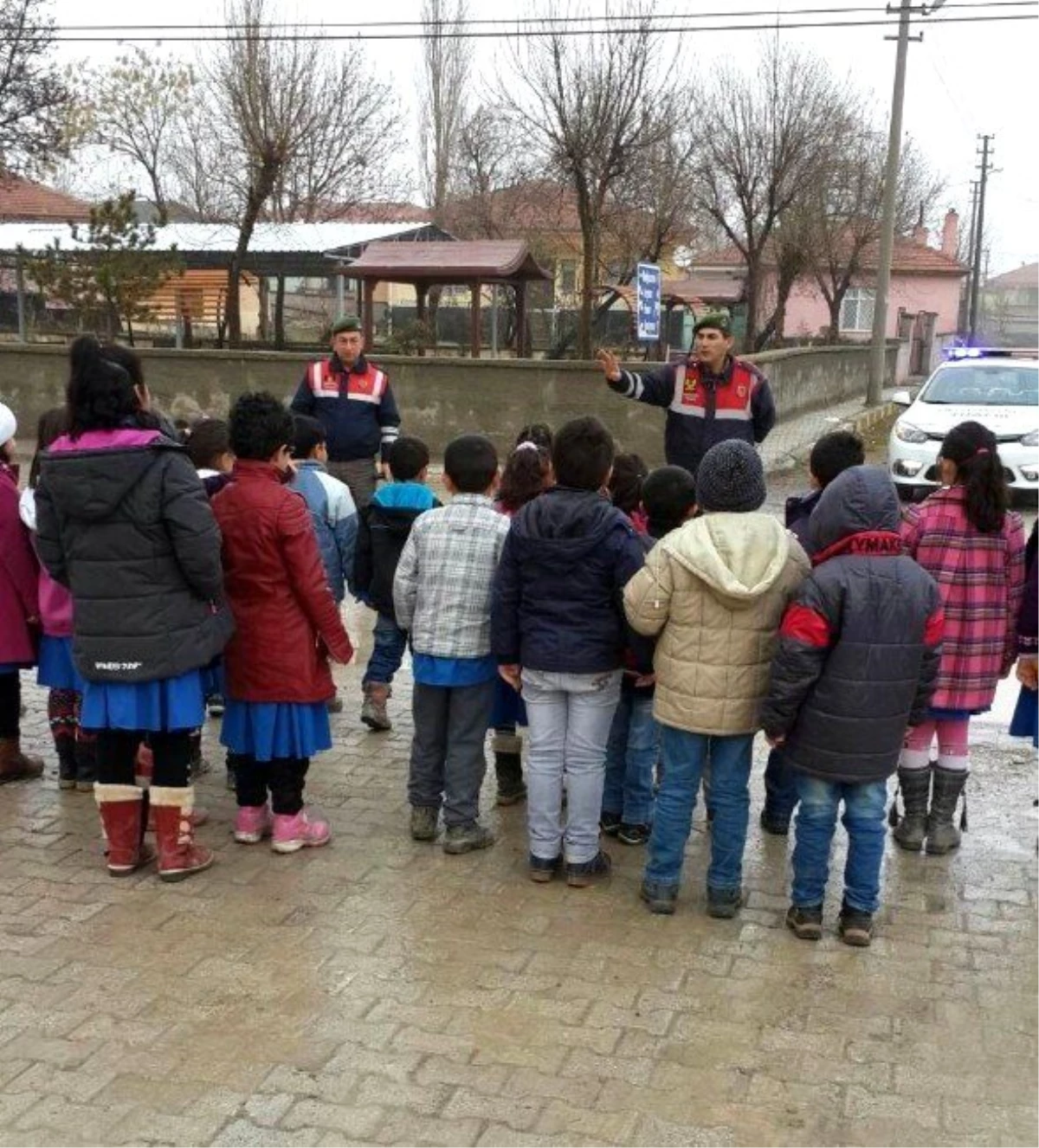 Kulu\'da Jandarmadan Öğrencilere Trafik Eğitimi