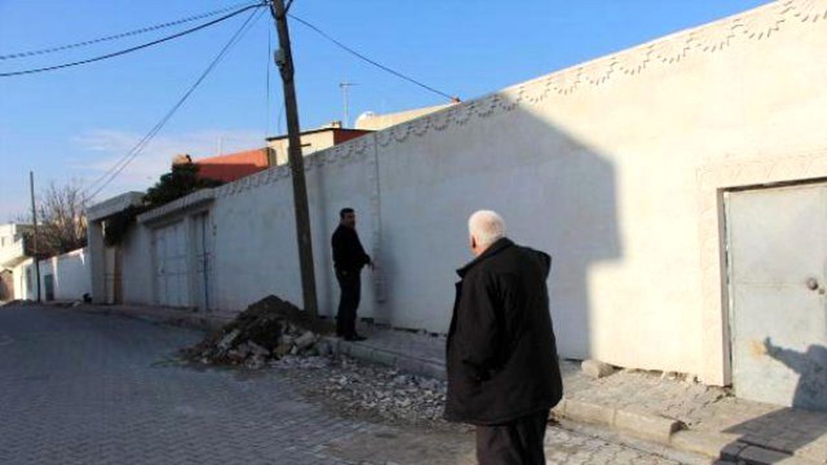 Nusaybin\'de Yoksul Ailenin Ev Çöktü
