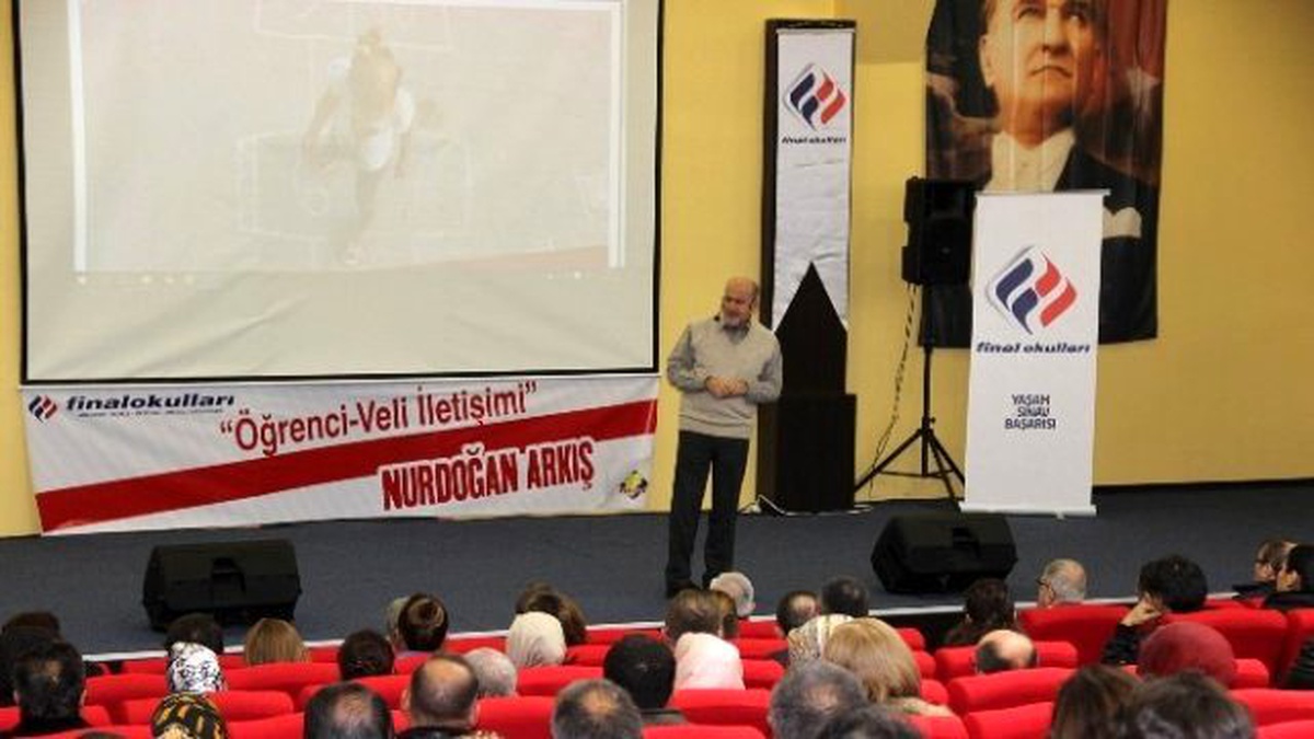 Öğrenci Velileri Çocuk Gelişimi ve İletişimi Hakkında Bilgilendirildi
