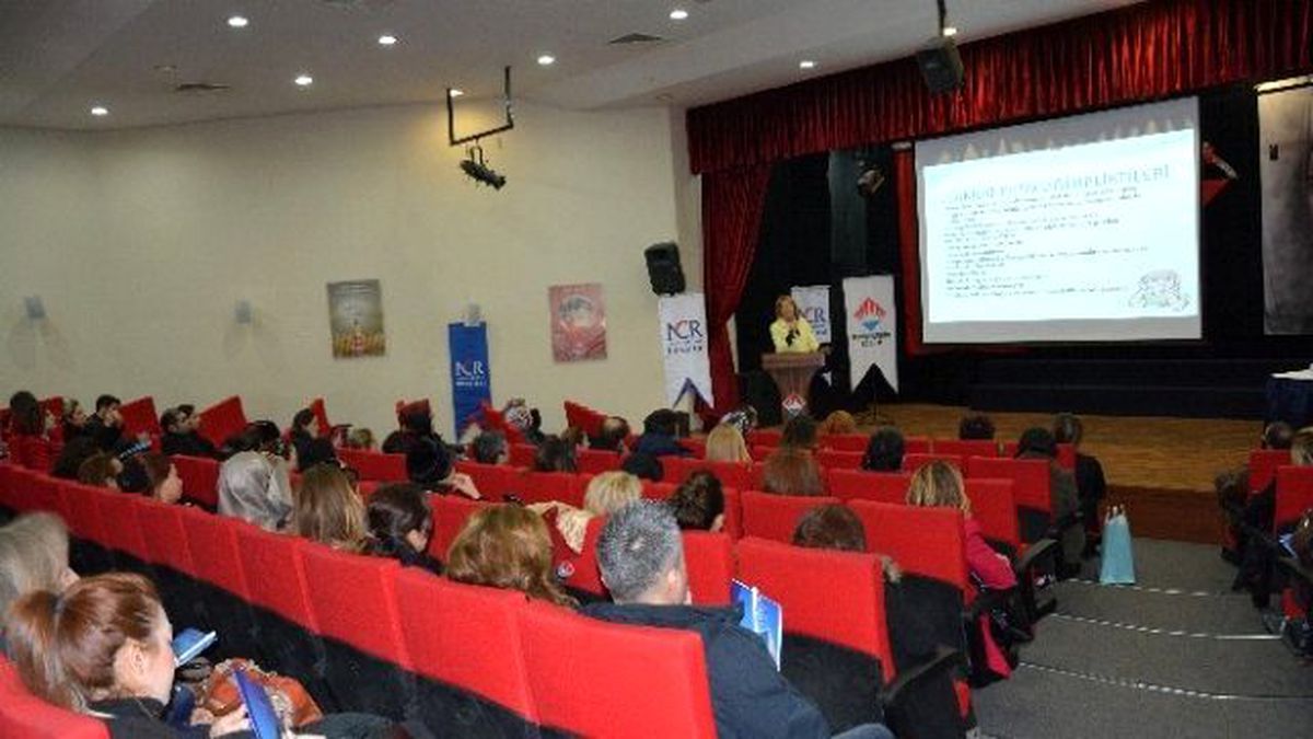Öğretmen ve Velilere Konferans