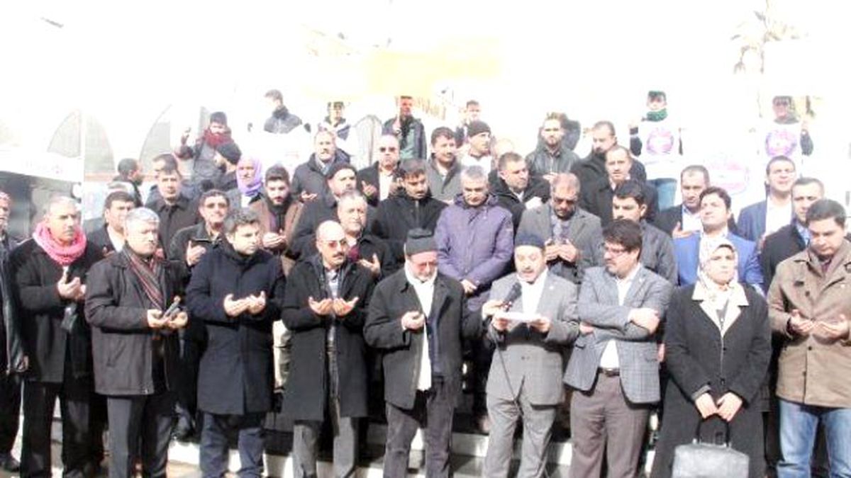 Şanlıurfa\'da \'Diyanete Sahip Çık\' Eylemi