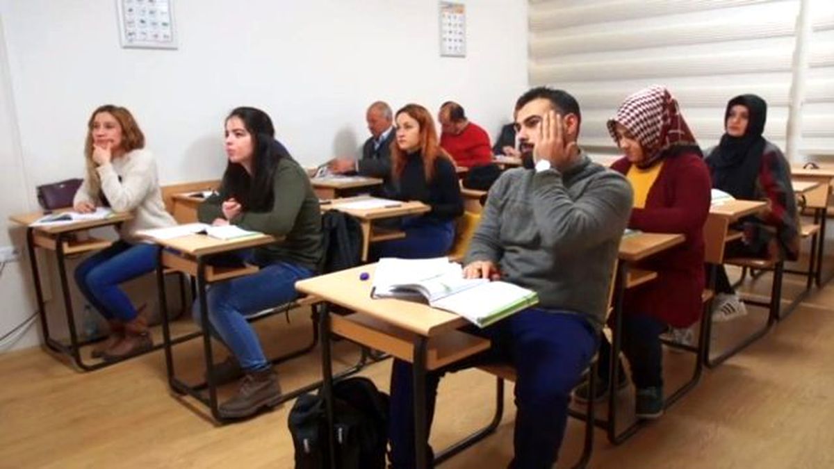 Sdü\'de Osmanlıca Eğitimi Sürüyor