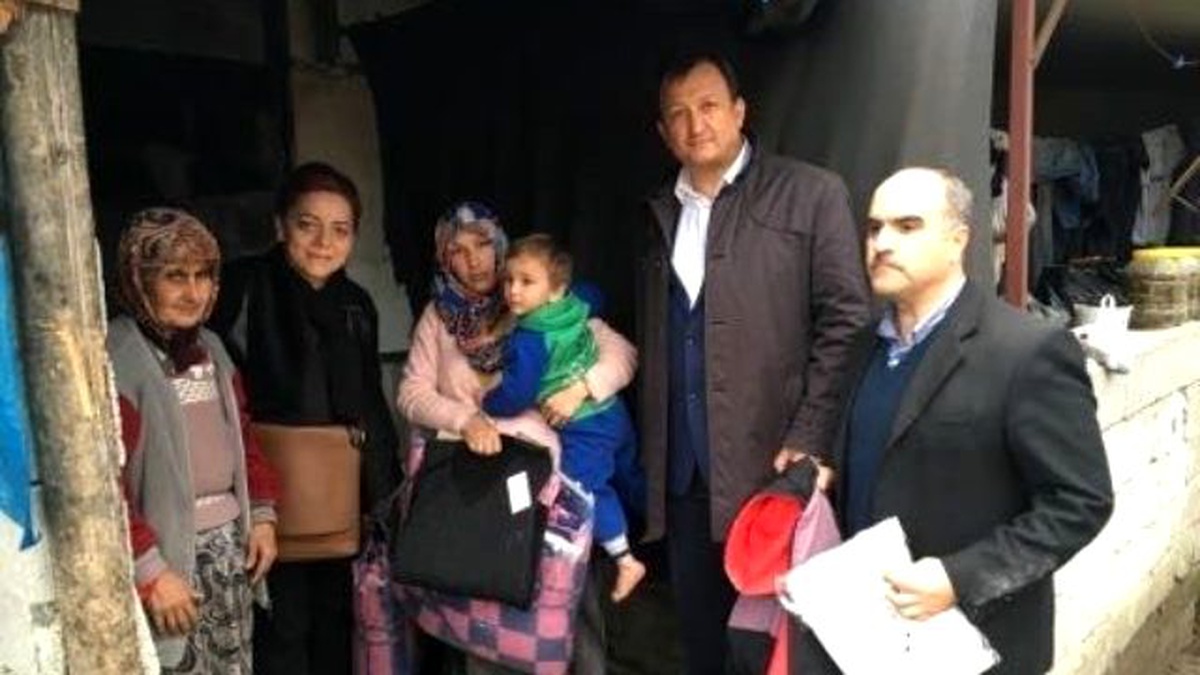 Seyhan Belediyesi\'nden Bayırbucak Türkmenleri\'ne Yardım Eli