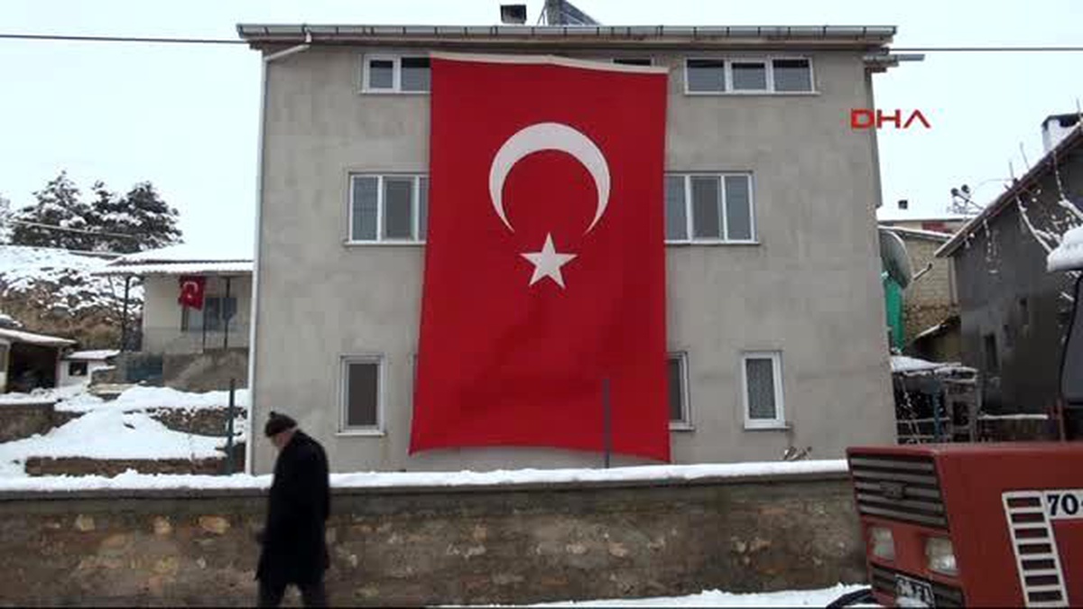 Sivas Şehit Uzman Çavuş Altuntaş\'ın Cenazesi Toğrağa Verildi