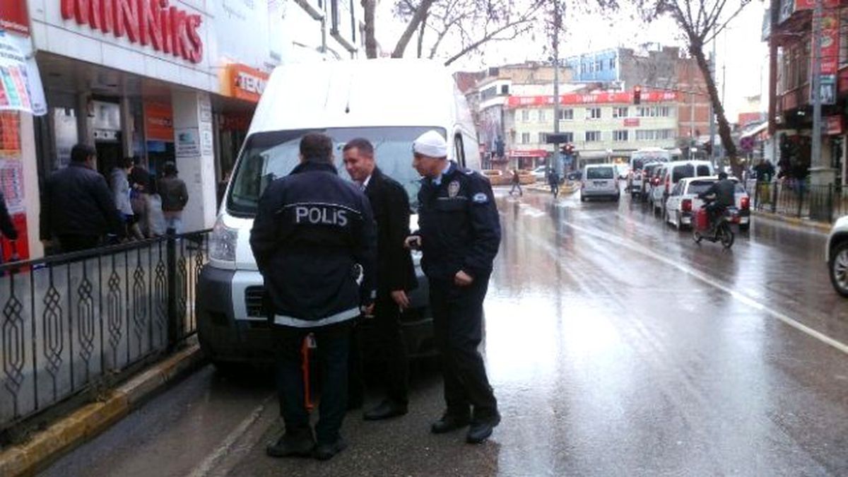 Trafik Polisleri Hatalı Parklara Göz Açtırmıyor