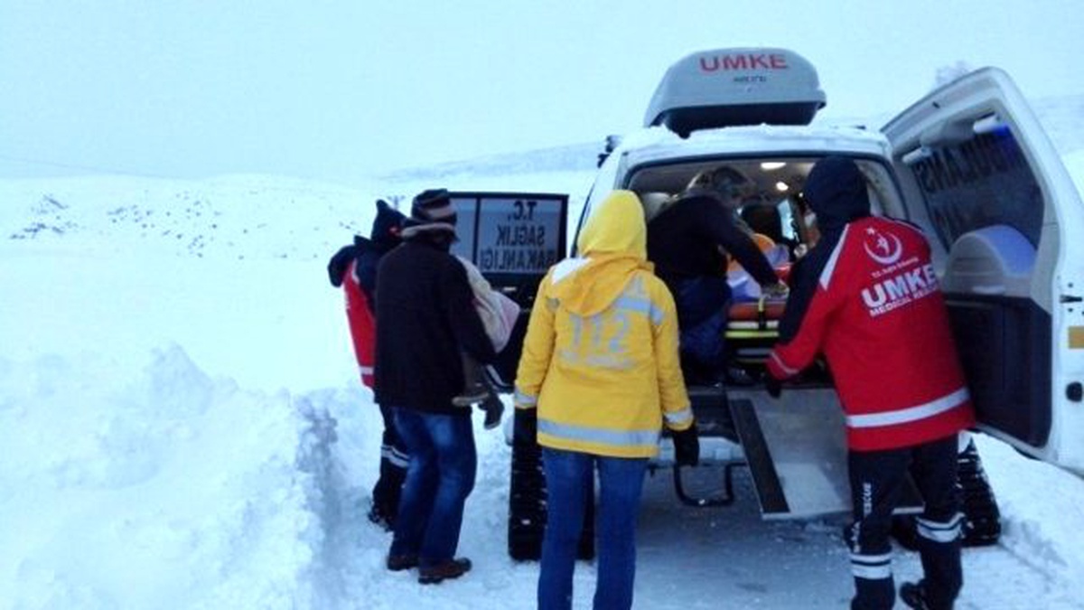 Umke Hasta Kardeşleri Kurtardı