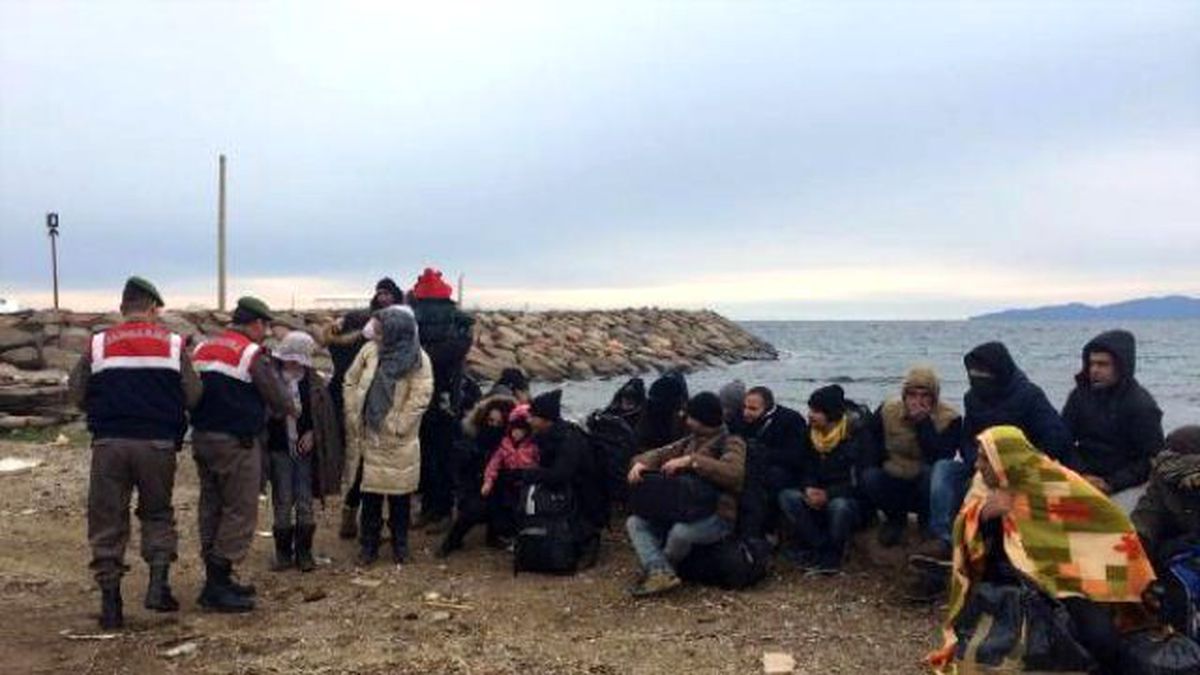 Operasyona Çıkan Ekipler Yunanistan'a Geçmek İsteyen 1496 Kaçak Yakaladı