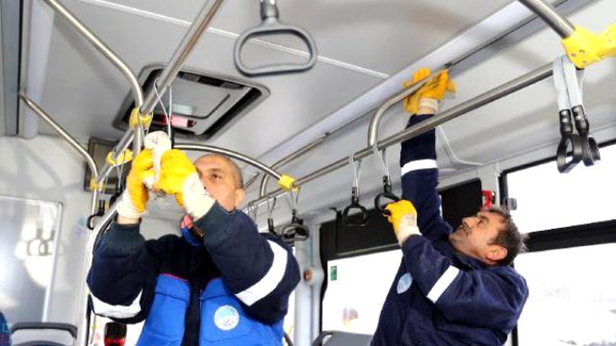 Büyükşehir, Otobüsleri Dezenfekte Ediyor