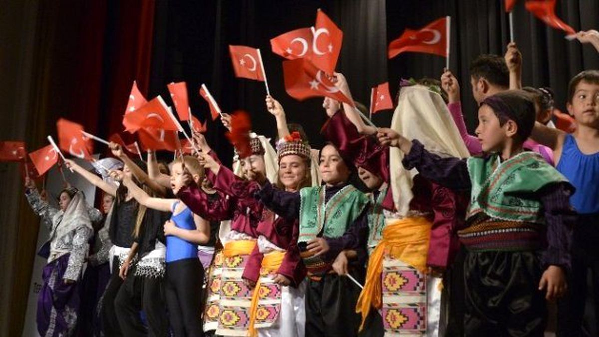 Tepebaşı\'nın Çocukları Mutlu