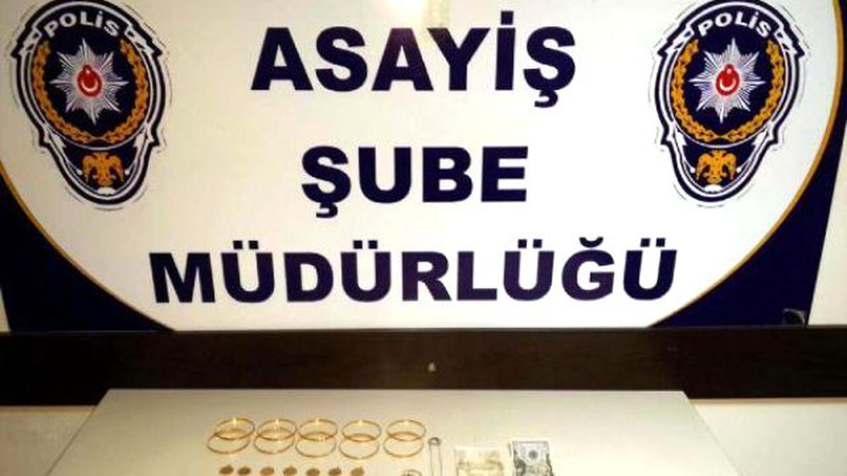 Yaşlı Kadını Dolandıran 2 Kişi Otobüste Yakalandı