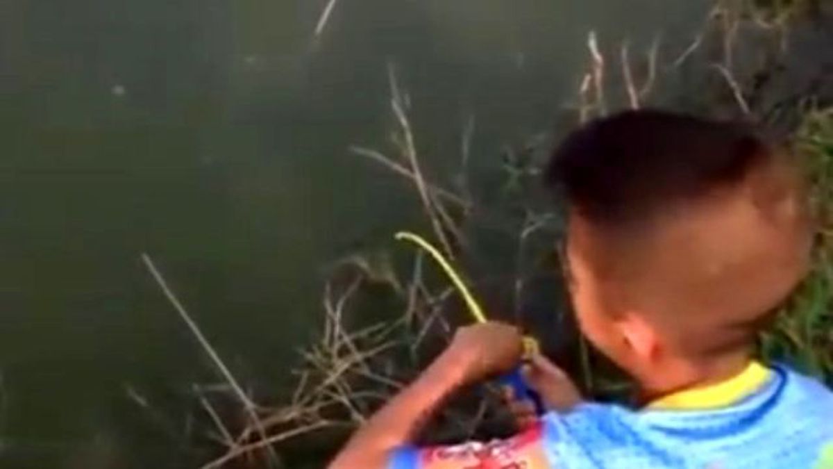 12 Yaşındaki Çocuk 4 Kiloluk Balığı Avladı