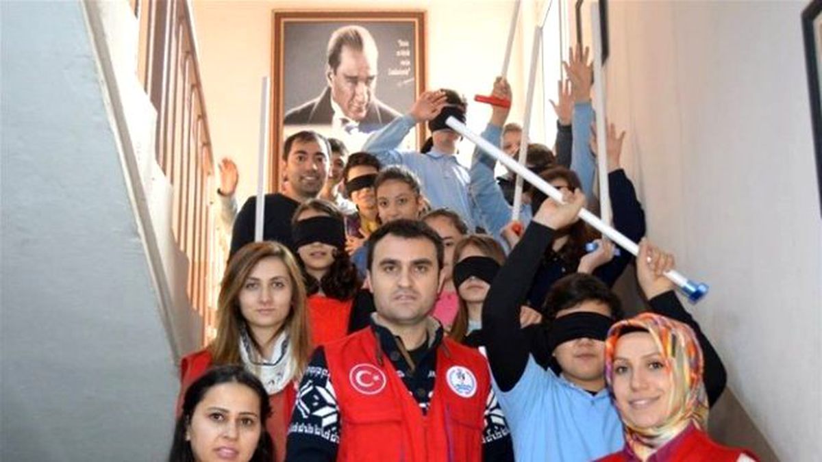 Bir Günlüğüne Engelli Oldular