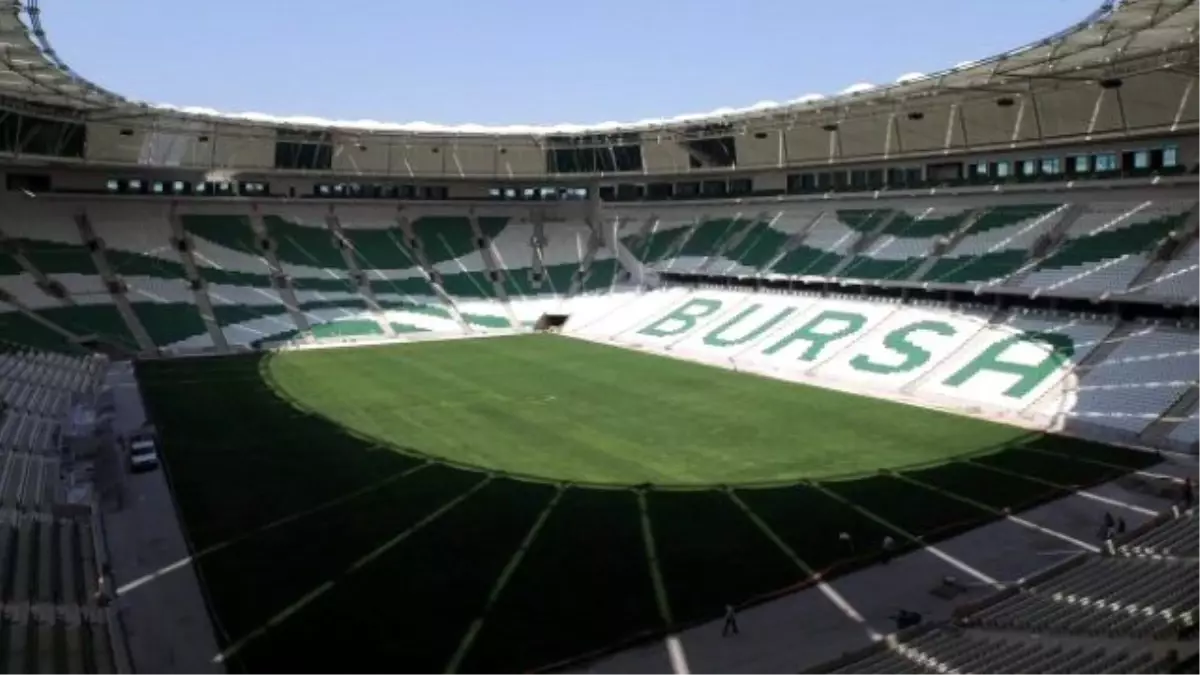 Bursaspor\'da Dev Koreografi