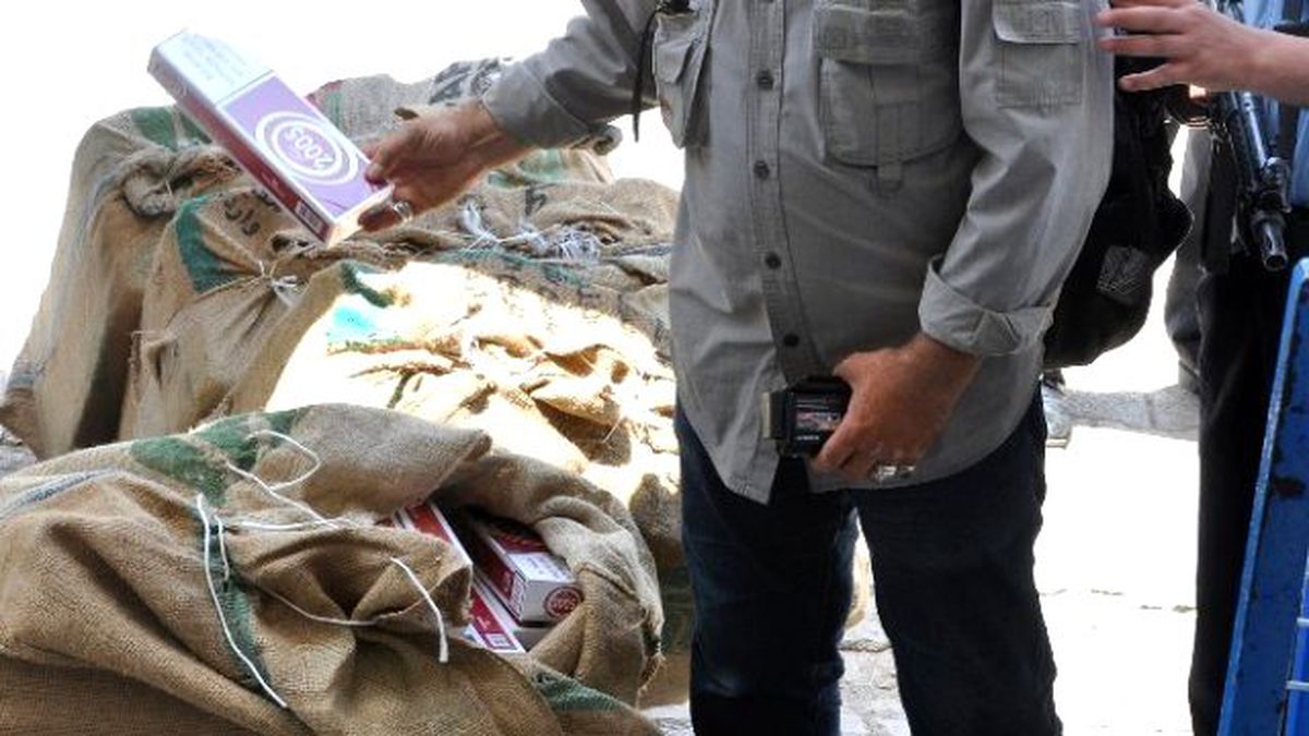 Gaziantep\'te 2 Bin 500 Paket Kaçak Sigara Ele Geçirildi