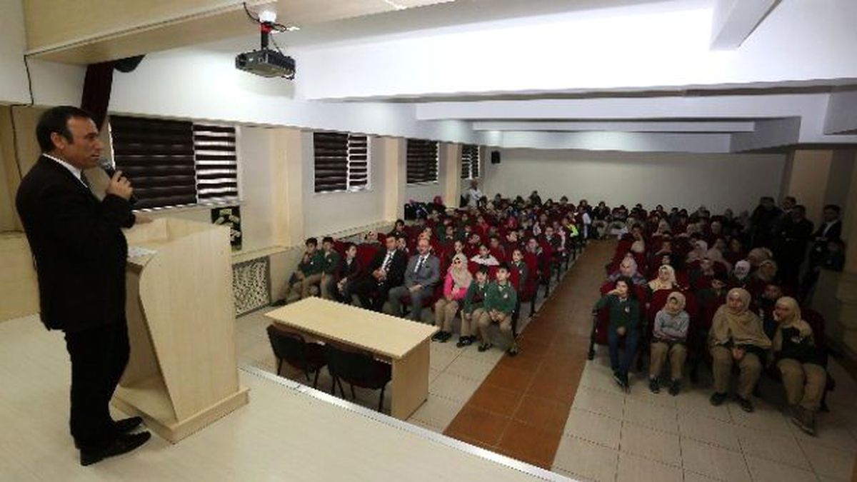 Genç: "Eğitimde Medeniyet Kodlarımıza Dönmek Zorundayız"