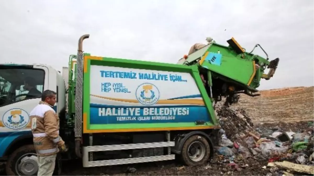 Günlük 350 Ton Katı Atık Toplanıyor