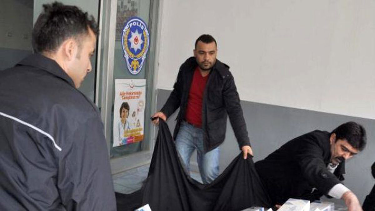 İslahiye\'de 2 Bin 500 Kaçak Sigara Ele Geçti