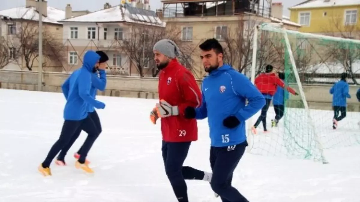 Karaman Belediyespor, Ceyhan Doğanspor Maçı Hazırlıklarına Devam Ediyor