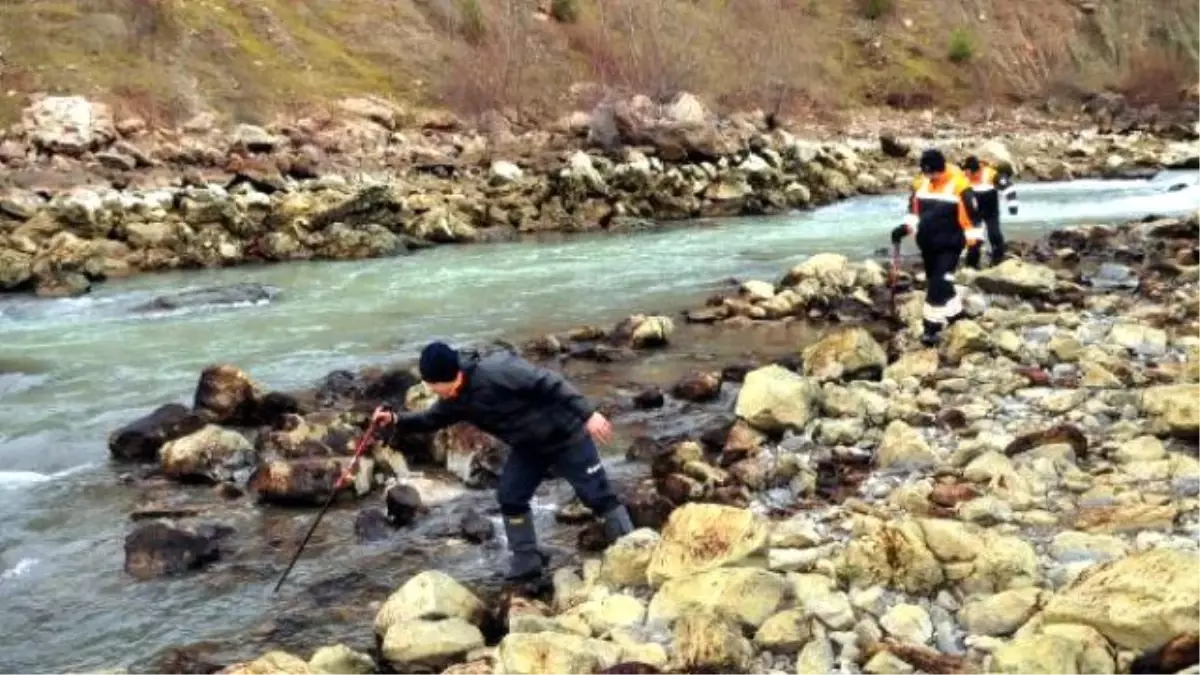 Kayıp Çocuklar İçin Kelkit Çayı\'nda Yeniden Arama Başlatıldı