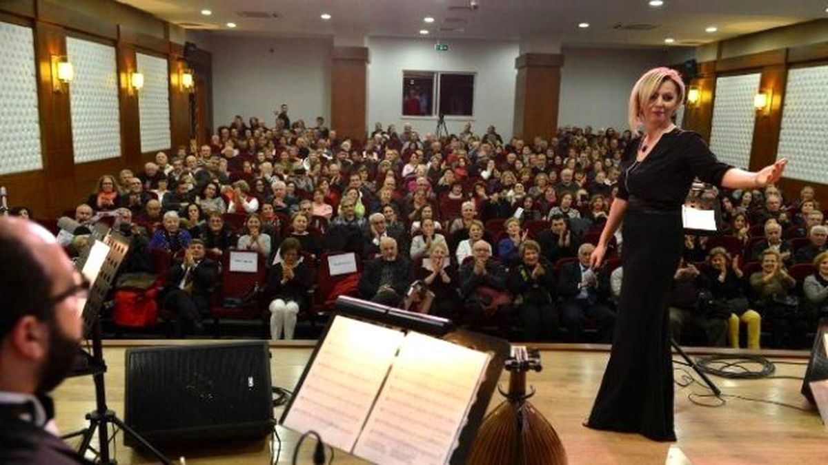 Konyaaltı\'nda Türk Sanat Müziği Gecesi