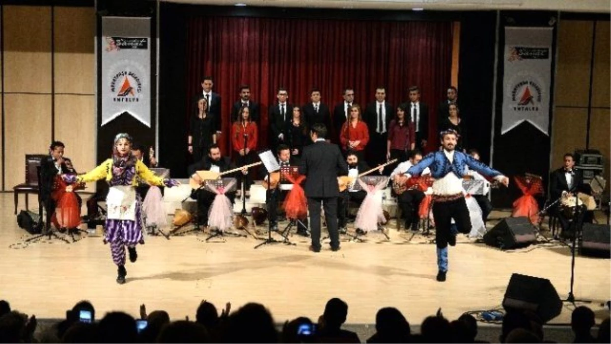 Muratpaşa Kursiyerlerinden Muhteşem Konser