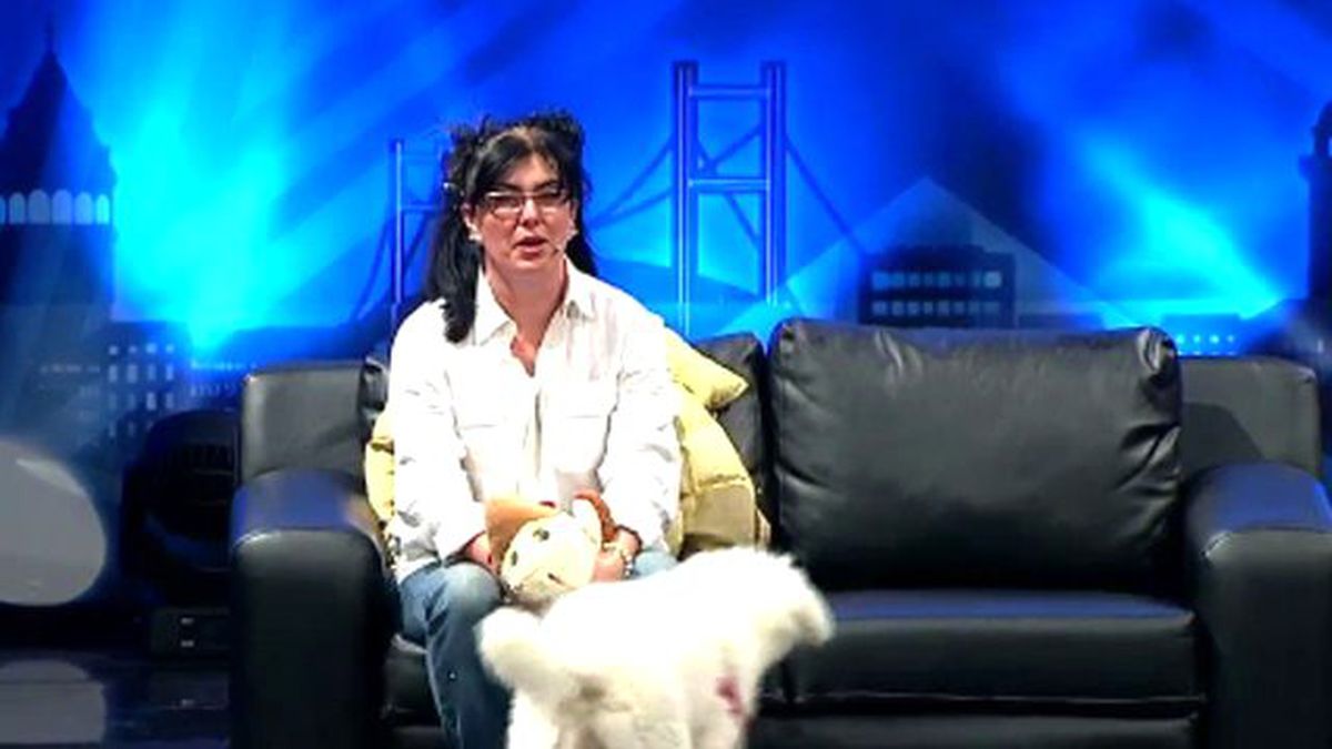 Nilüfer ve Goldy\'nin Köpekli Gösterisi