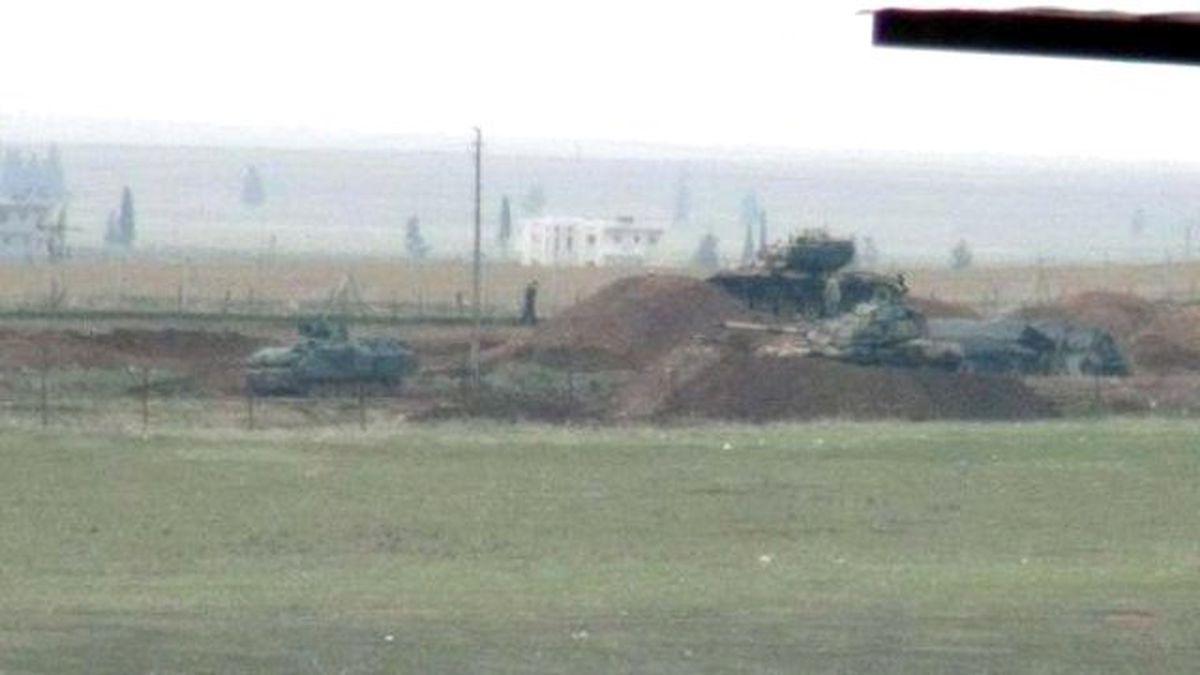 Nusaybin\'de Suriye Sınırına Hendek Kazılıyor